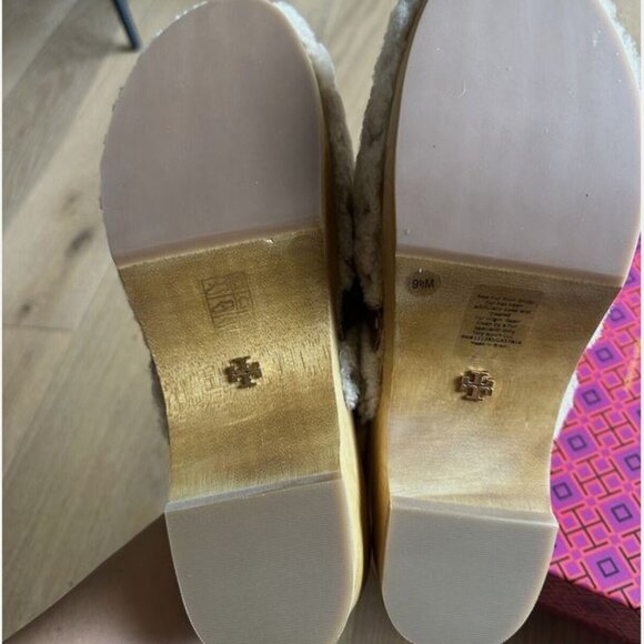 Brand New Tory Burch sz 9.5 Jessa Shearling Clogs buttermilk/royal tan 84927 - Picture 6 of 9